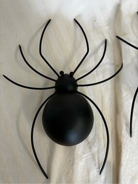Halloween metal spiders - set of 2